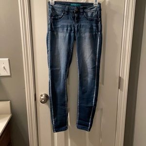 Wanna betta butt jeans